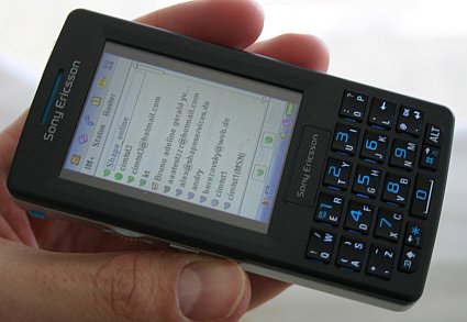 Sony Ericsson smartphone M600